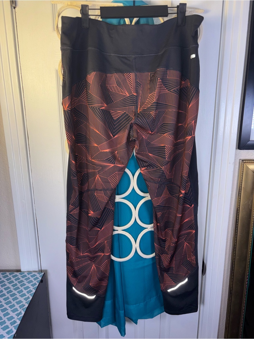 Women’s grey and orange Patterned Athletic Leggings